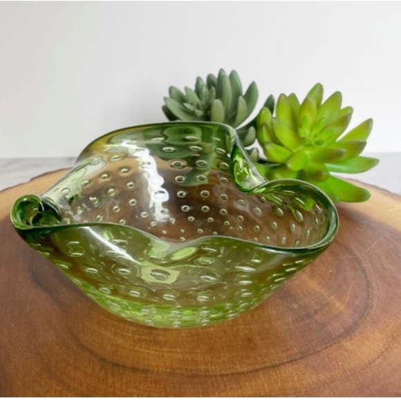 Vintage Handmade Hand Blown Controlled Bubble Folded Sides Green Dish - Picture 10 of 10